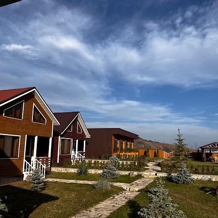 Cottage Chalet And Tours Dilijan Esterno foto