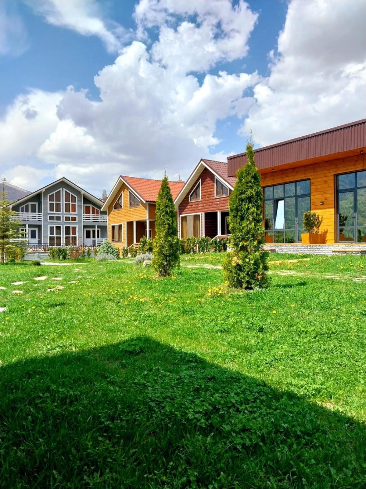 Cottage Chalet And Tours Dilijan Esterno foto